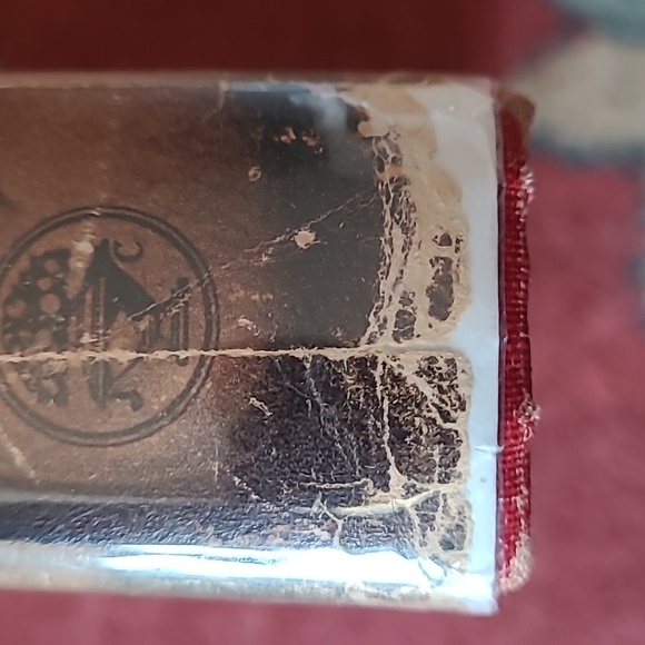 A DRAGON APPARENT TRAVELS IN INDO-CHINA BY NORMAN LEWIS - Picture 14 of 16